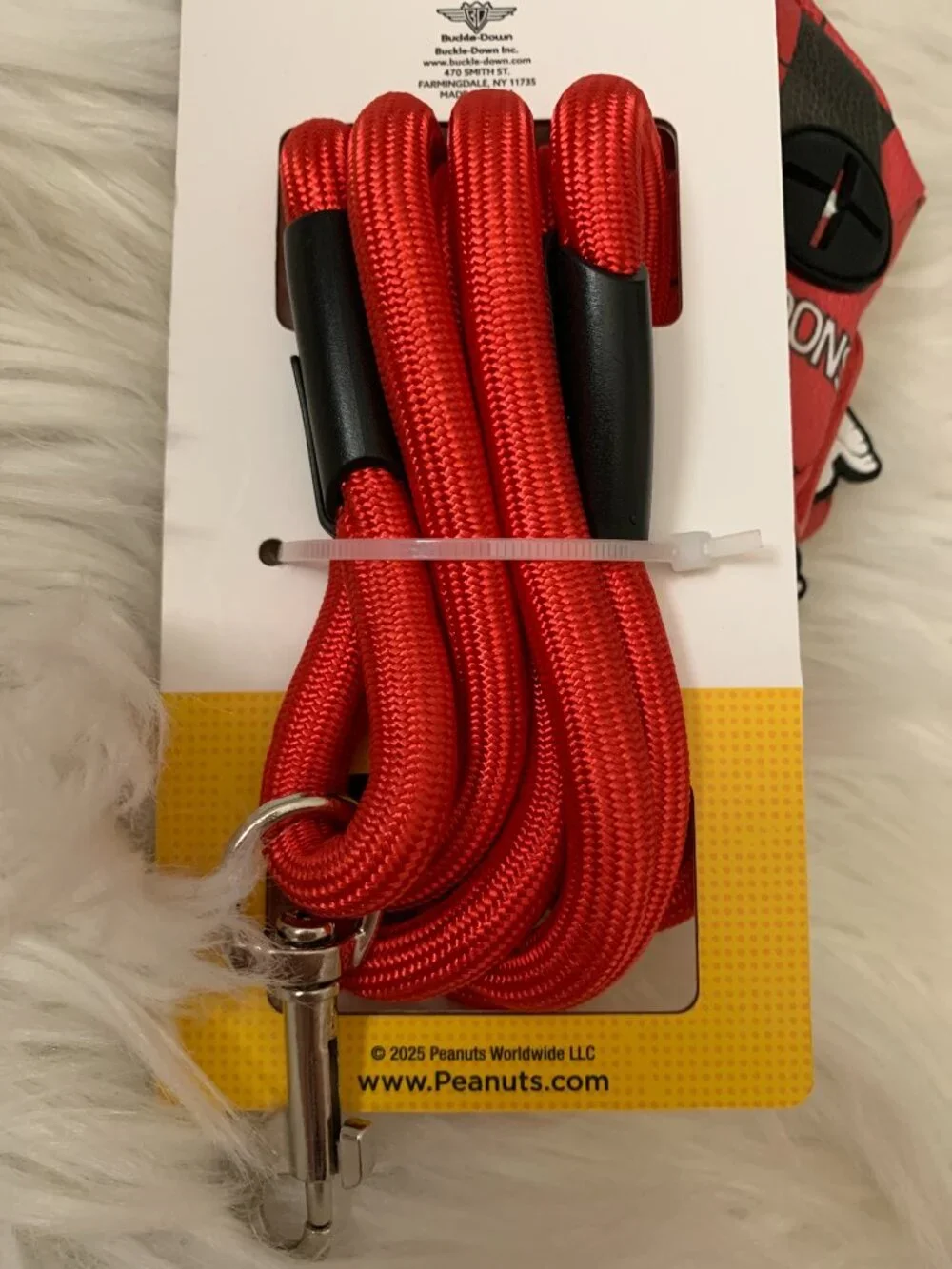 PEANUTS Snoopy Rope Leash & Poop Bag Dispenser in Red
